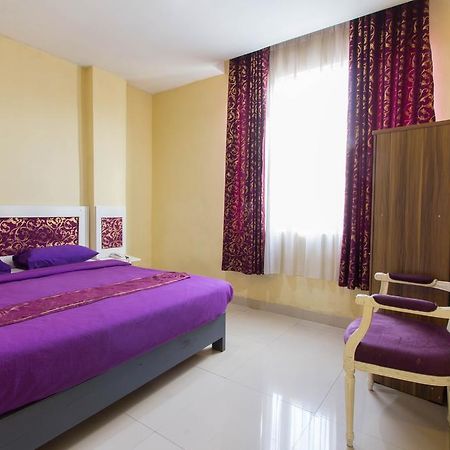 Wijaya Imperial Hotel Baturetno Dış mekan fotoğraf