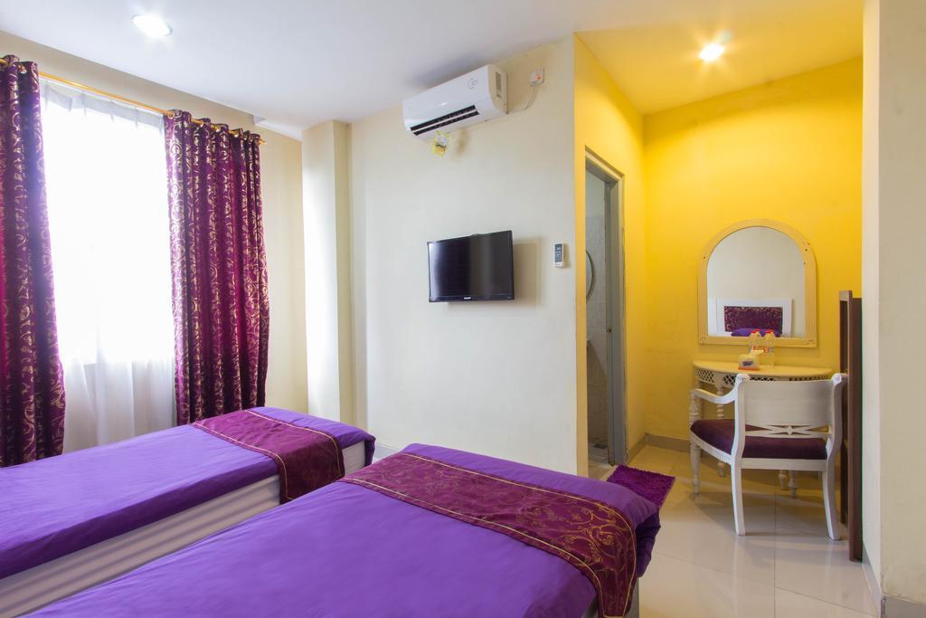 Wijaya Imperial Hotel Baturetno Dış mekan fotoğraf
