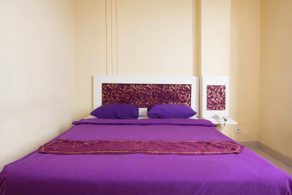 Wijaya Imperial Hotel Baturetno Dış mekan fotoğraf