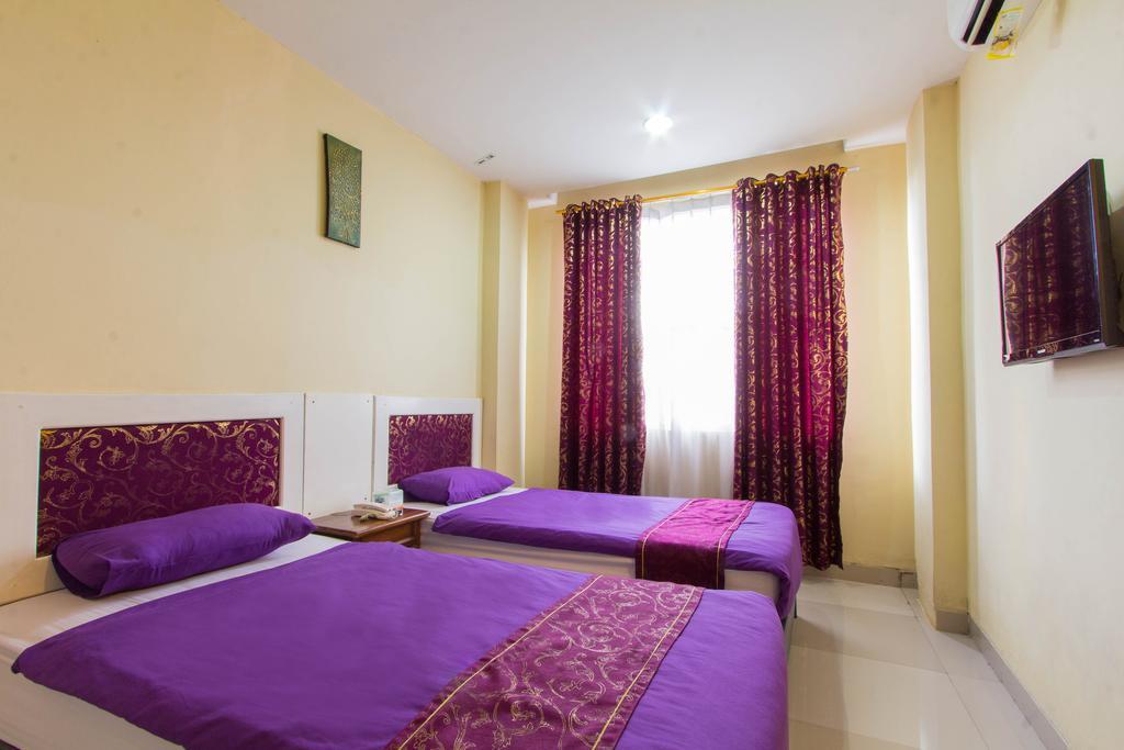 Wijaya Imperial Hotel Baturetno Dış mekan fotoğraf
