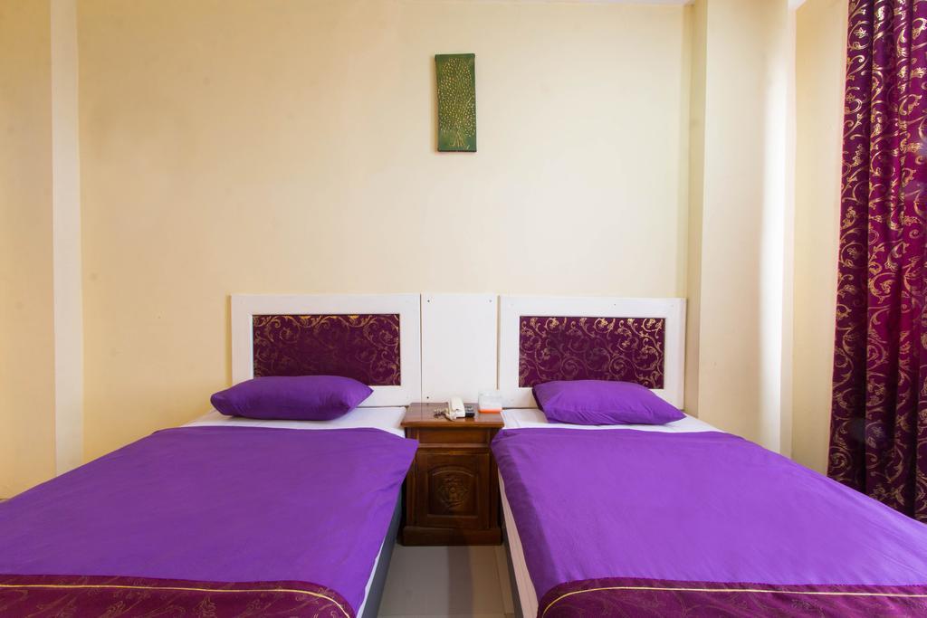Wijaya Imperial Hotel Baturetno Dış mekan fotoğraf